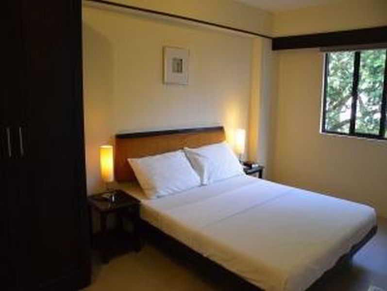 Lancaster Hotel Cebu Lapu-Lapu City Esterno foto